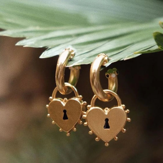 Lushella Beauty Chunky Heart Earrings – Bold Gold Elegance