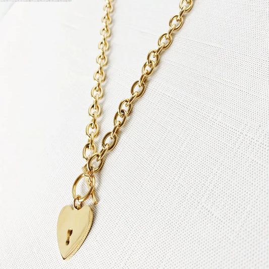 Lushella Beauty Casie Necklace – Elegant Heart Pendant Design