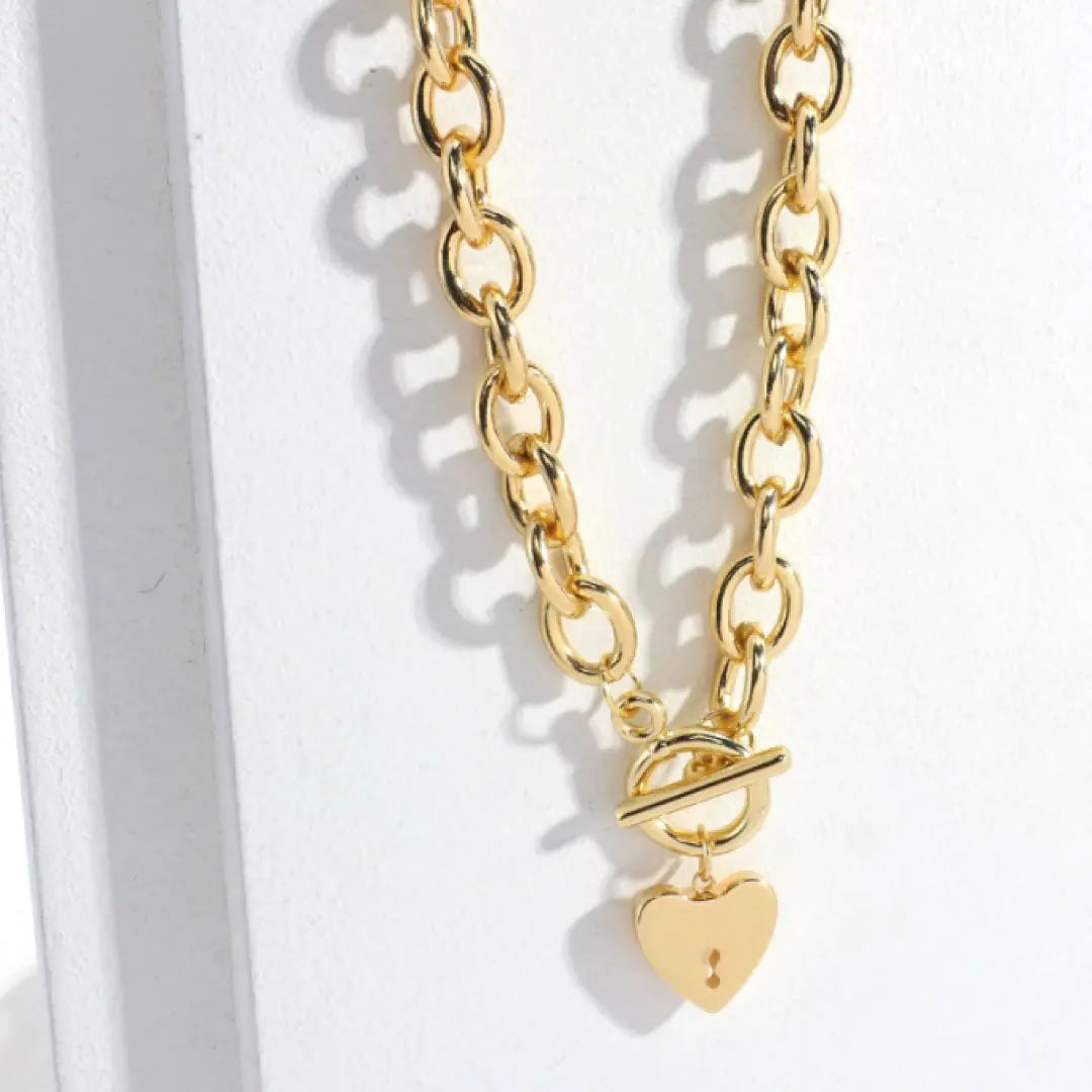 Lushella Beauty Casie Necklace – Elegant Heart Pendant Design
